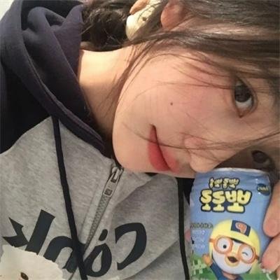 俏皮女学生